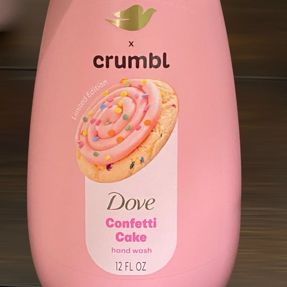 Dove Crumbl set limited